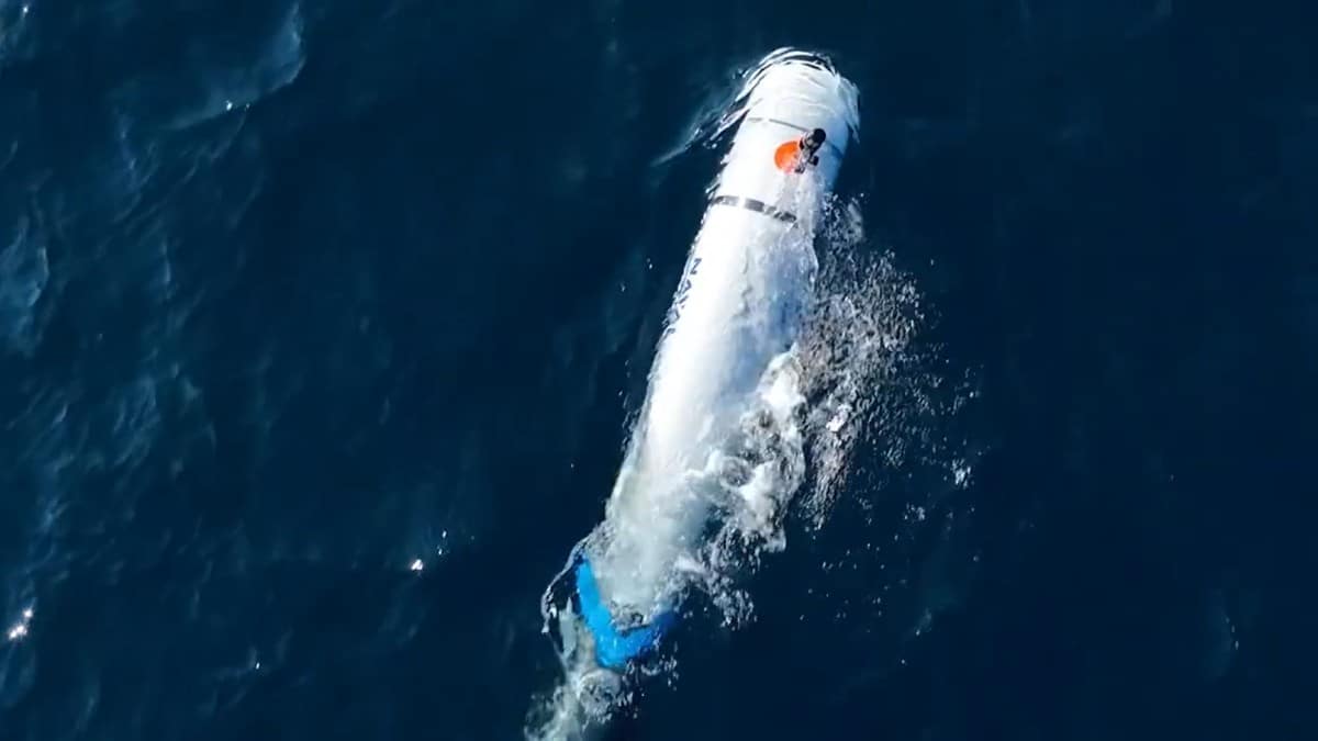 Drone sous-marin en immersion