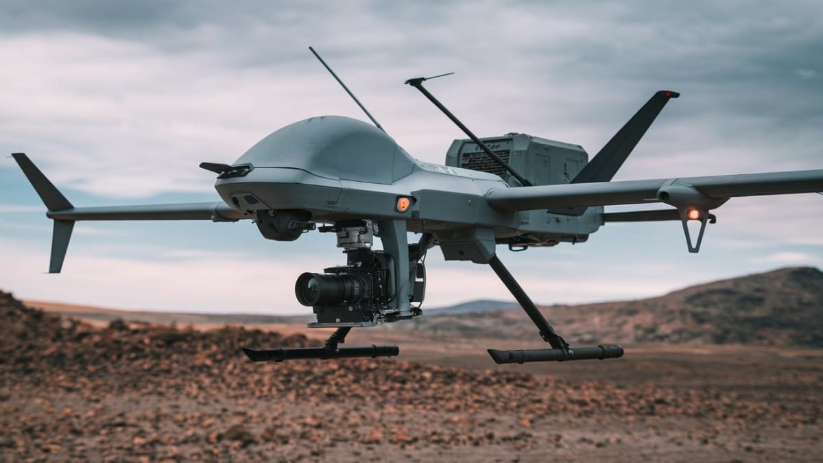 Drone militaire avec caméra